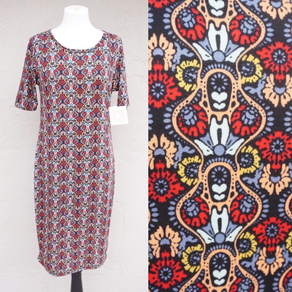 ⬇️ $25 NWT LuLaRoe Julia Dress Floral Scroll Large